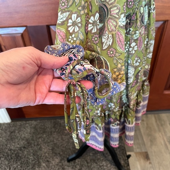 Taylor Smocked Fit & Flare Womens sz 12 Olive Floral Print Flouncy MIDI Dress - Picture 5 of 15